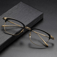 Pure titanium square frame eyeglasses for a slimmer face