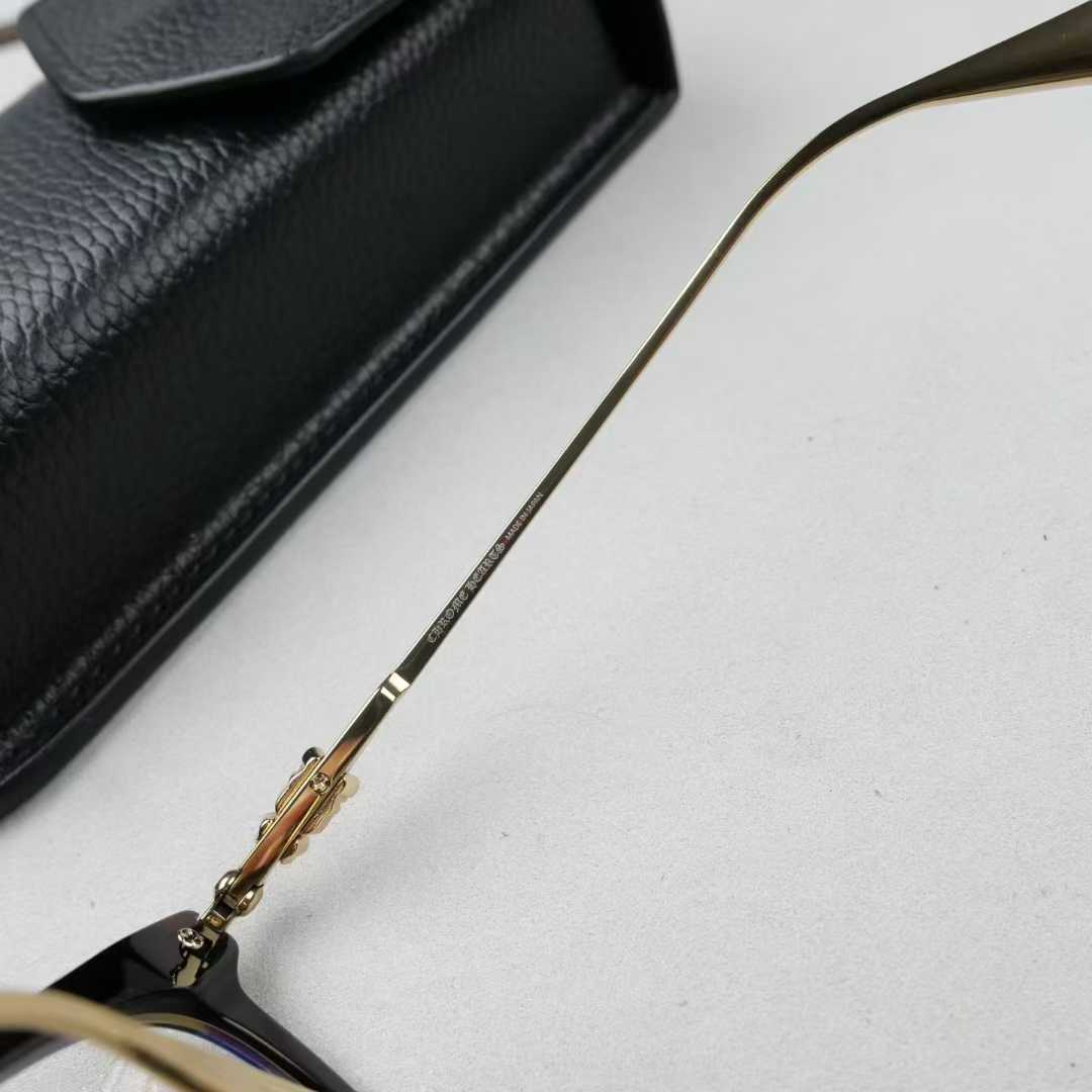 Chrome Hearts CLOACO Dagger glasses with metal temple arms