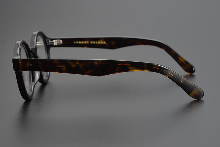 Round frame thick frame glasses for a slimming effect