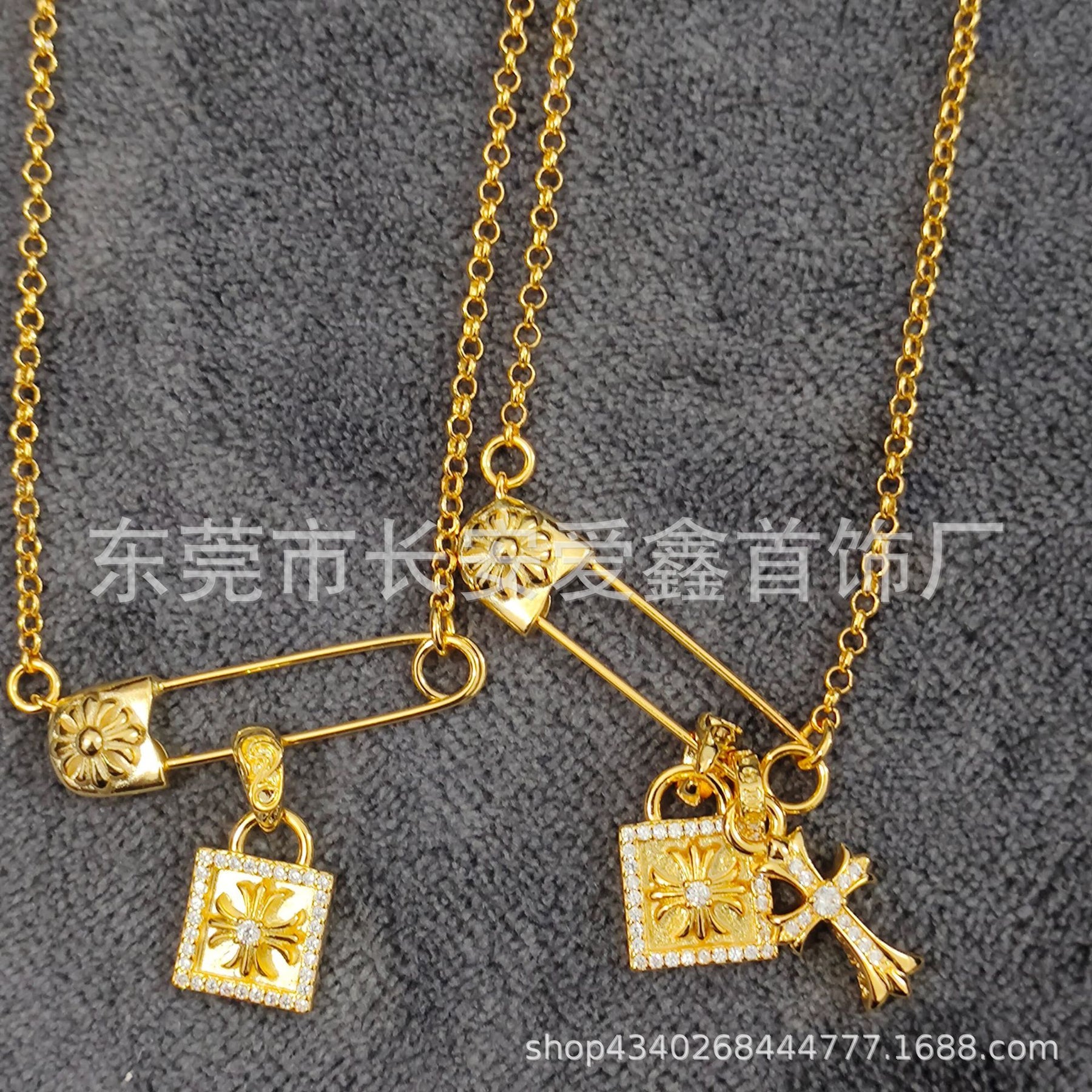 Chrome Hearts Clavicle Gold Brooch Cross Pendant