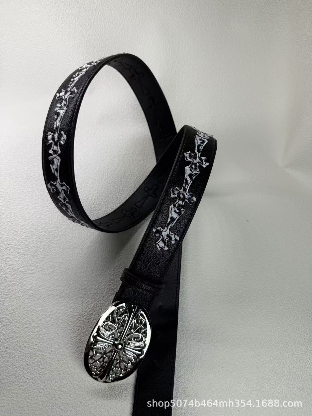 Chrome Hearts Cross-Motif Classic Leather Belt
