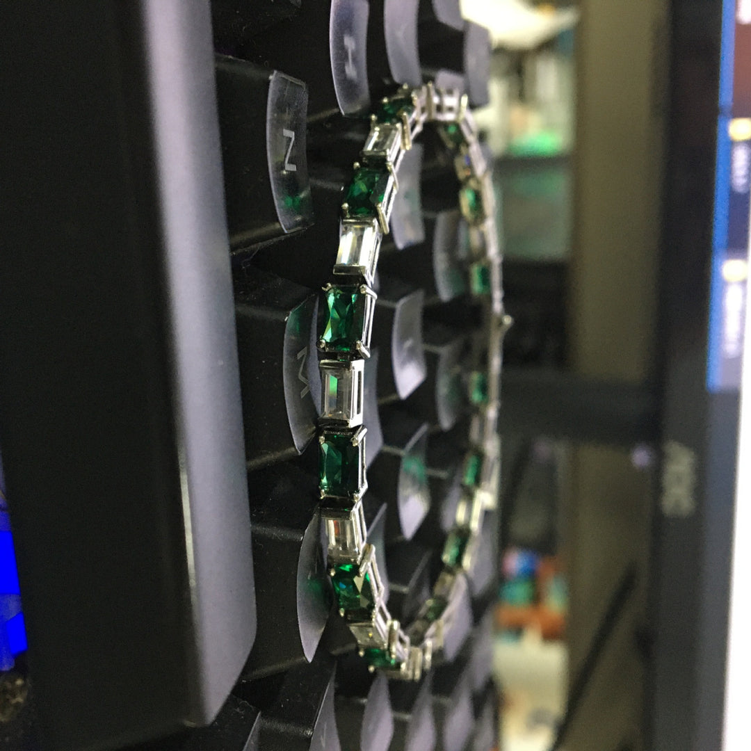 Hip-hop zircon-encrusted emerald color-matching tennis chain