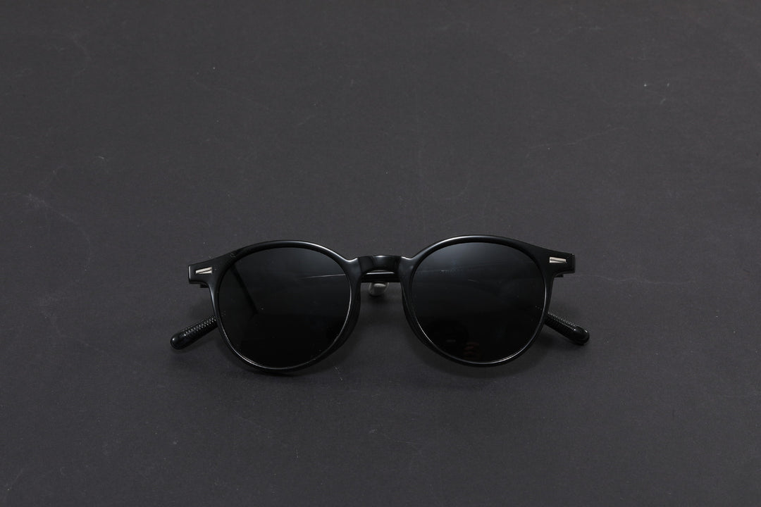 Retro Oval Frame black UV400 protection sunglasses
