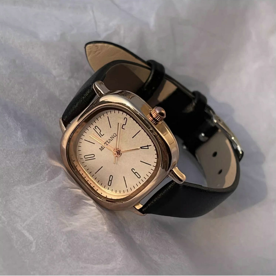 Square-shaped women's watch with a preppy style