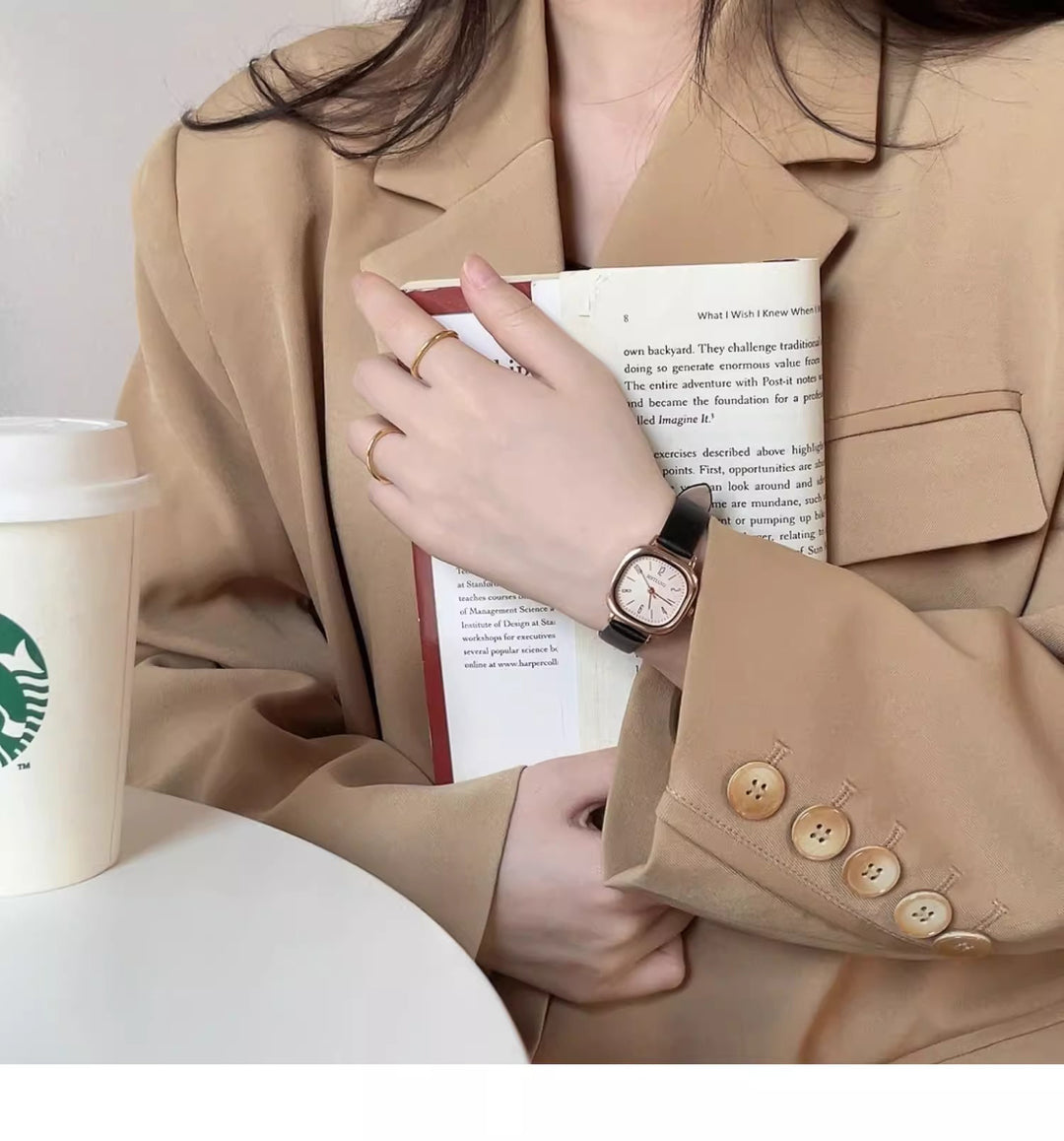 Square-shaped women's watch with a preppy style