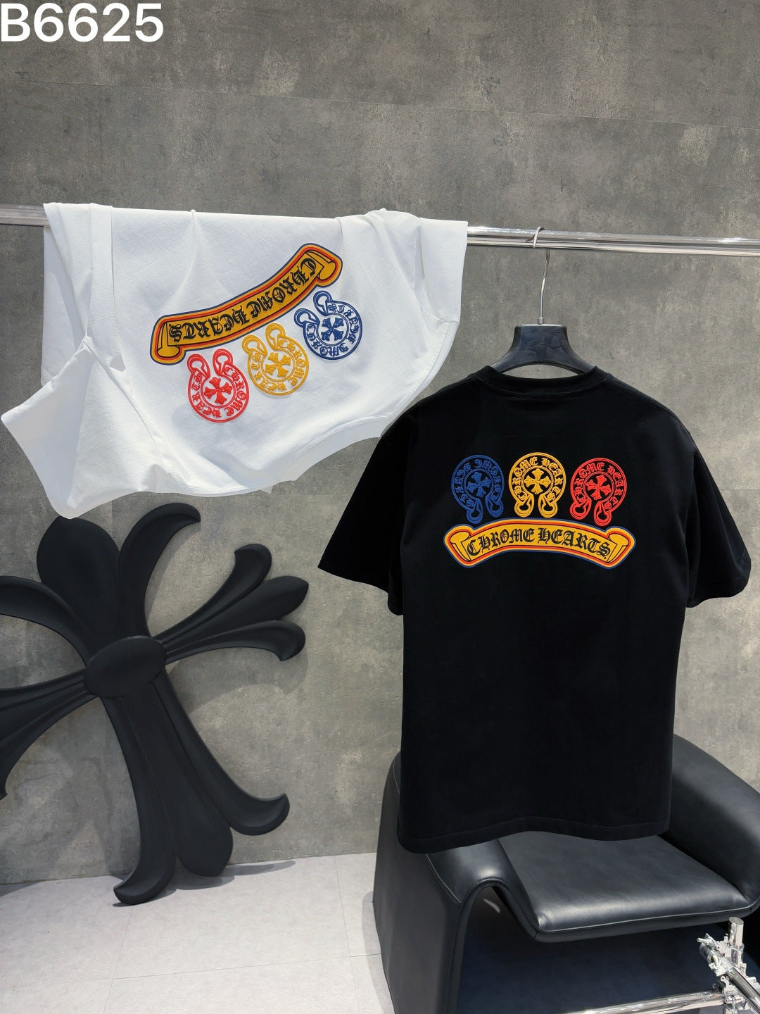 Chrome Hearts 3 Horseshoe Sanskrit Embroidered T-Shirt
