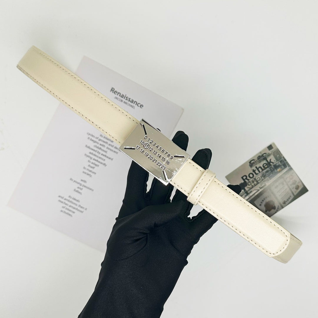 Minimalist Versatile Number Plate Belt with Flat Buckle