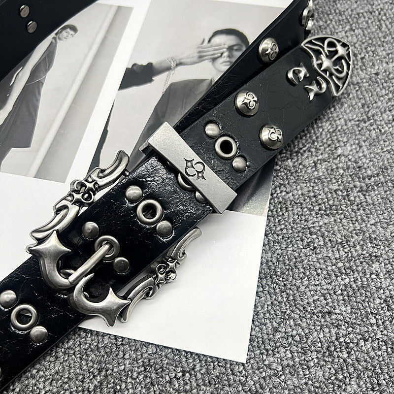 Trendy and stylish pin buckle studded belt