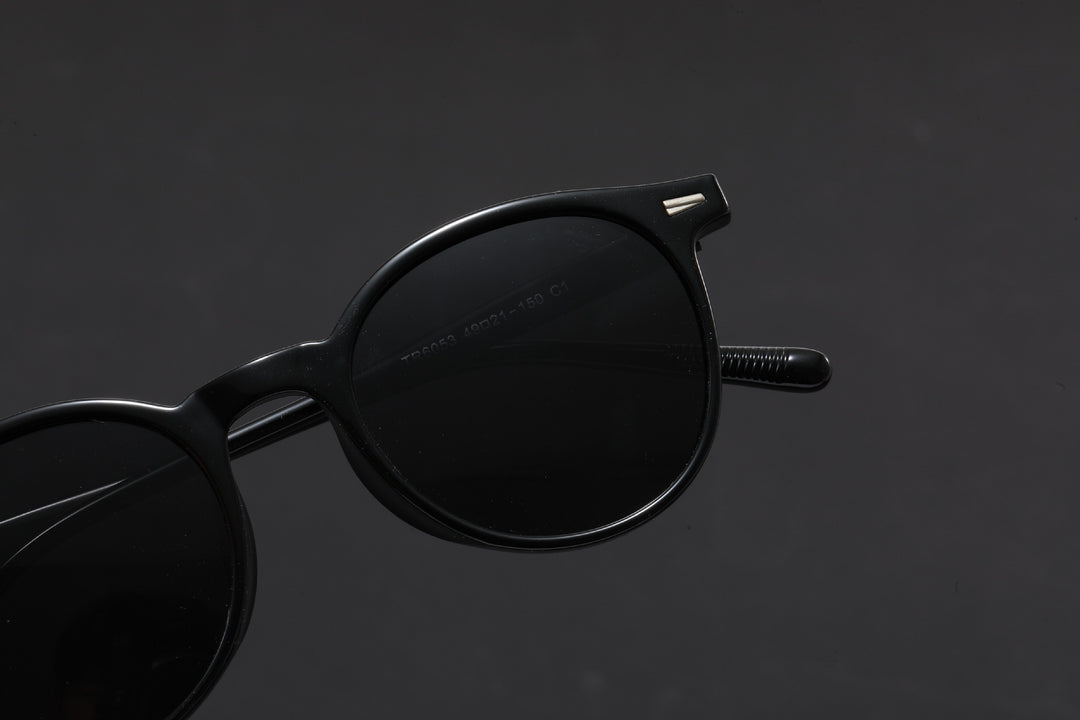 Retro Oval Frame black UV400 protection sunglasses