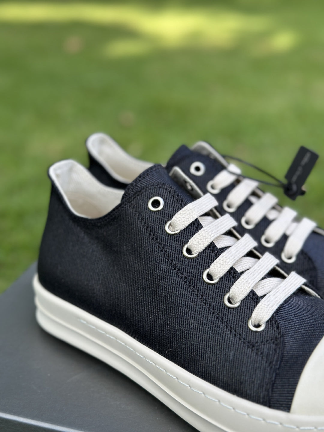 Low-Top Men's Shoes Casual Thick-Soled Canvas Sneakers