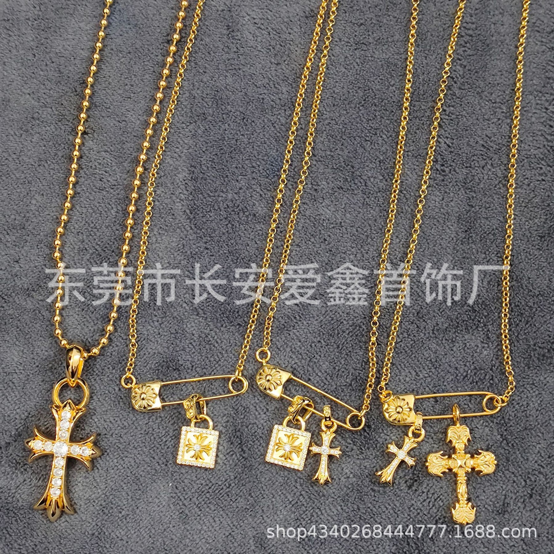 Chrome Hearts Clavicle Gold Brooch Cross Pendant