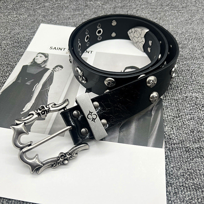 Trendy and stylish pin buckle studded belt