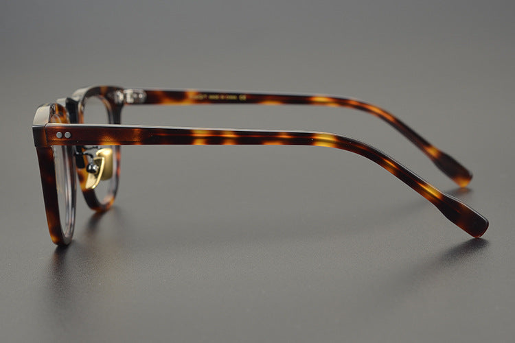 Bold Square Frames with Gold Bridge Full-Rim Style for Wider Faces