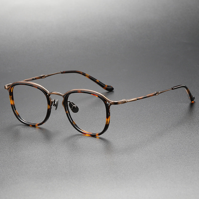 Retro Pure Titanium Acetate Round Frame Glasses