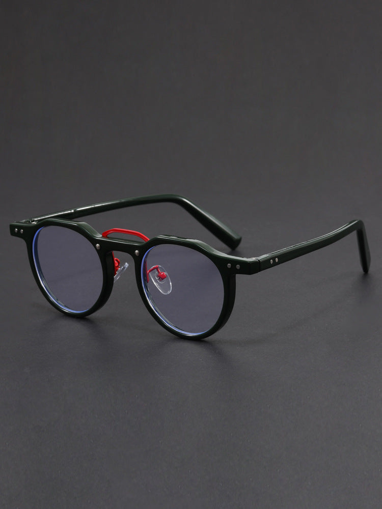 Hexagonal-rimmed aviator style sunglasses.