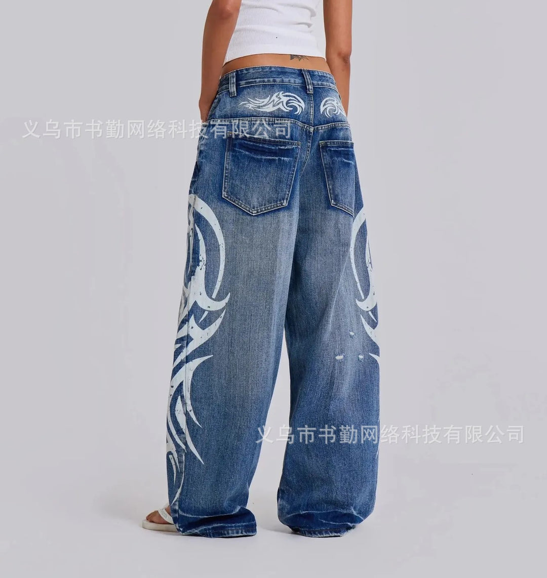 Graphic print washed denim jeans for sexy girls.