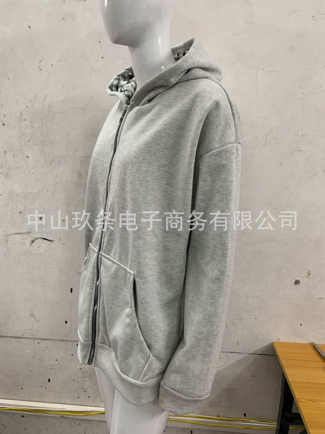 Reversible retro leopard print zip-up hooded sweatshirt