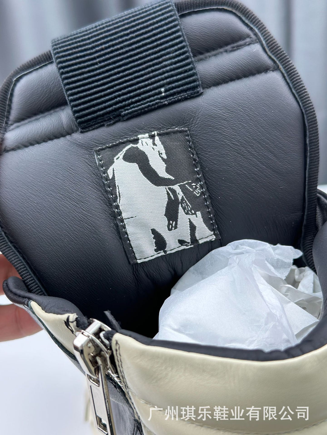Genuine Cowhide, Round-Toe, Height-Increasing High-Top Shoes