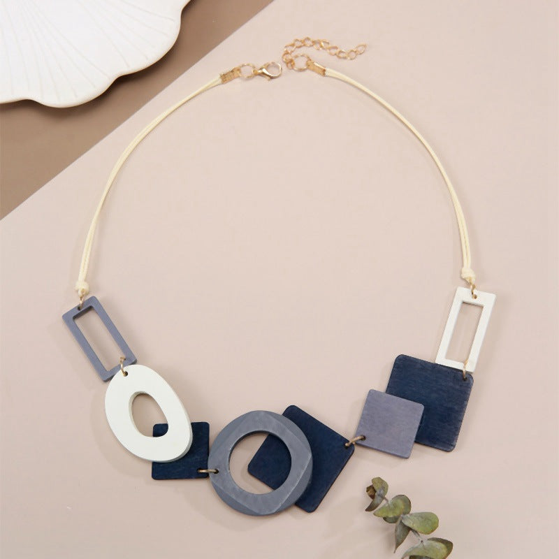 Retro geometric wooden bib necklace