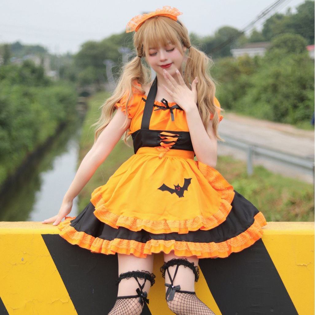 Halloween maid costume