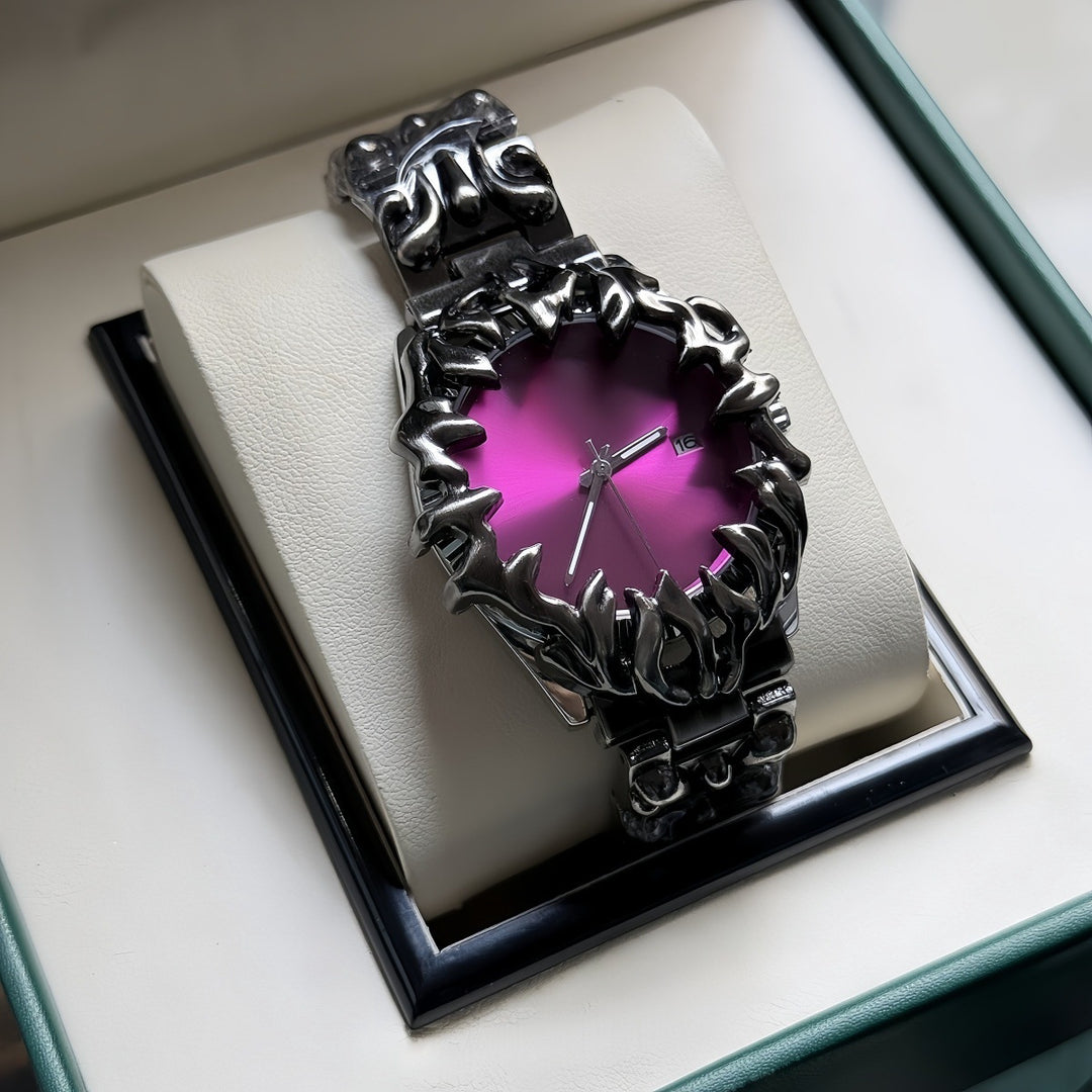 Y2K Vintage Shaped Claw Watch