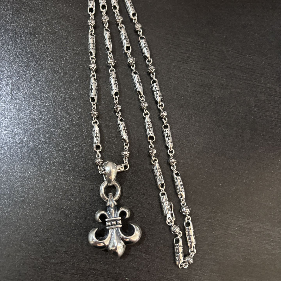Chrome Hearts-Style Anchor Necklace A Versatile Accessory