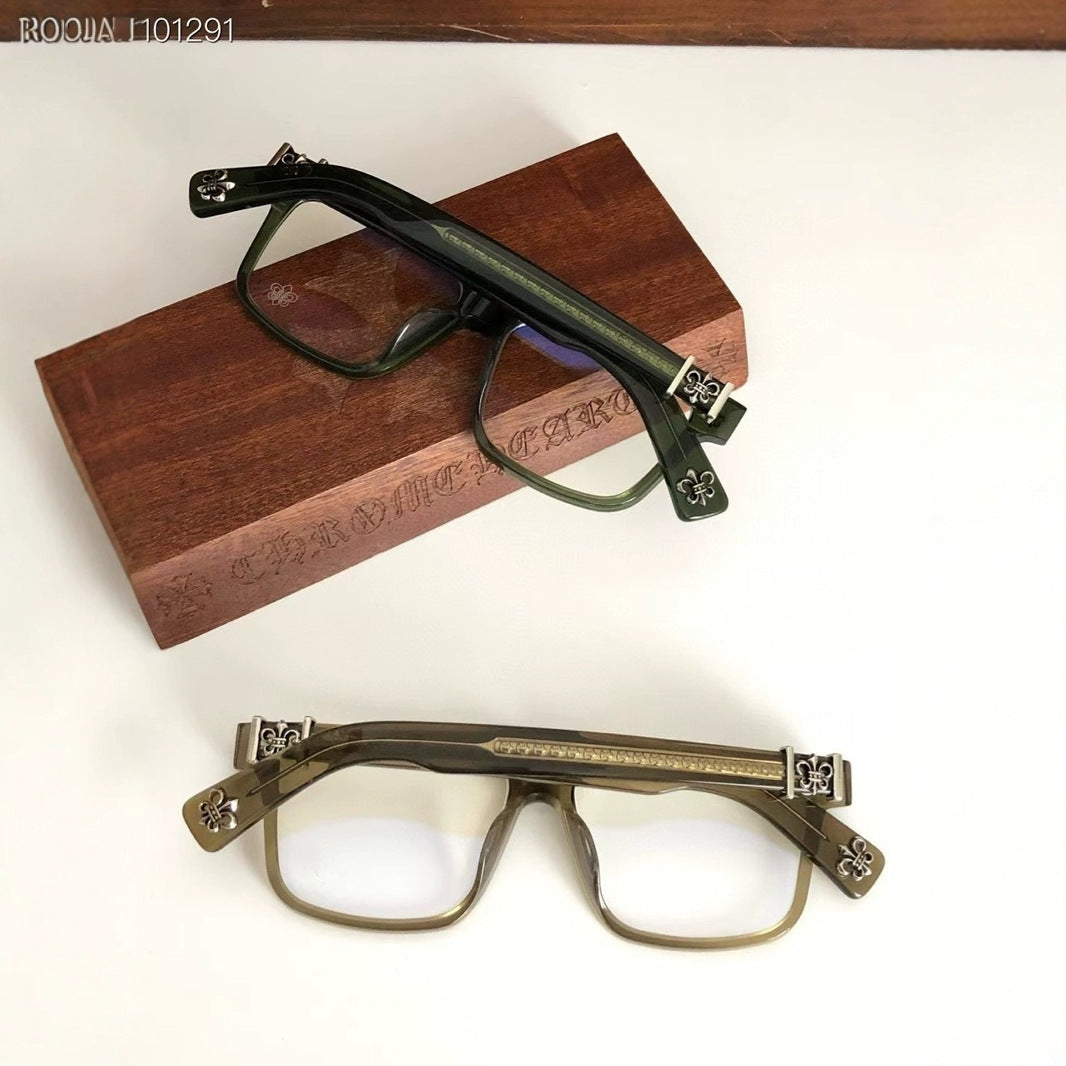 Chrome Hearts classic large frame glasses that can modify the facial shape