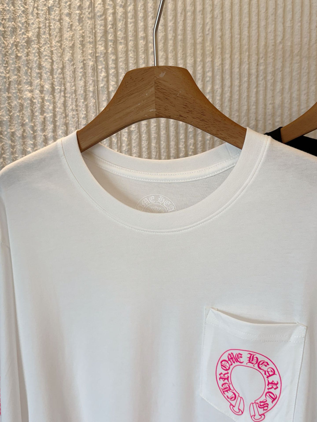 Chrome Hearts Pink Horseshoe Flower Sleeve Print T-Shirt