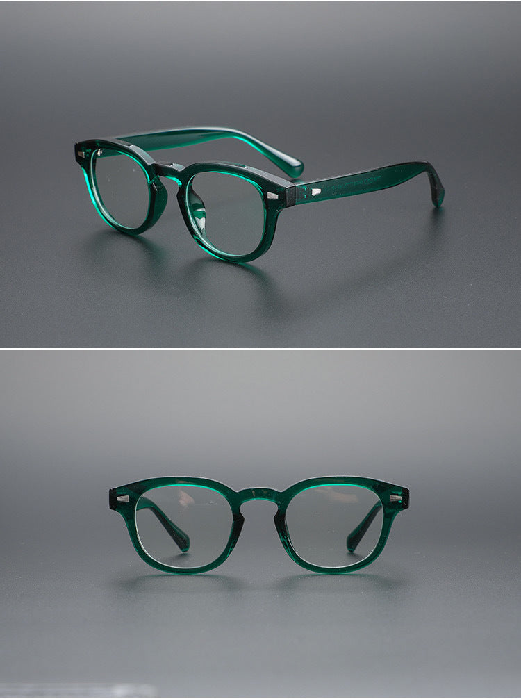 Thick-rimmed round transparent glasses