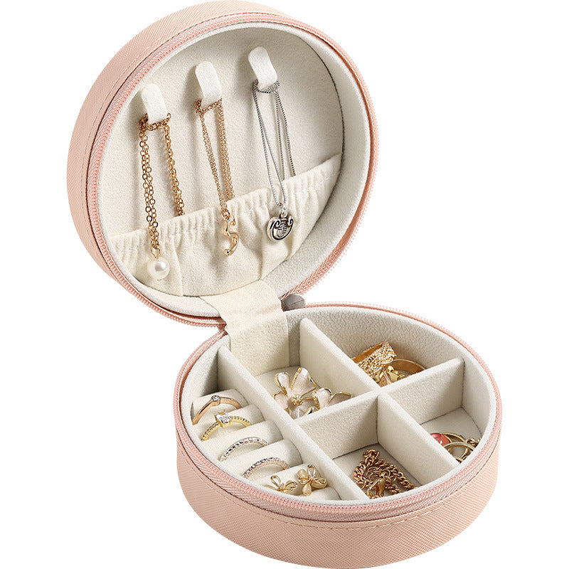 Round simple and compact jewelry Box