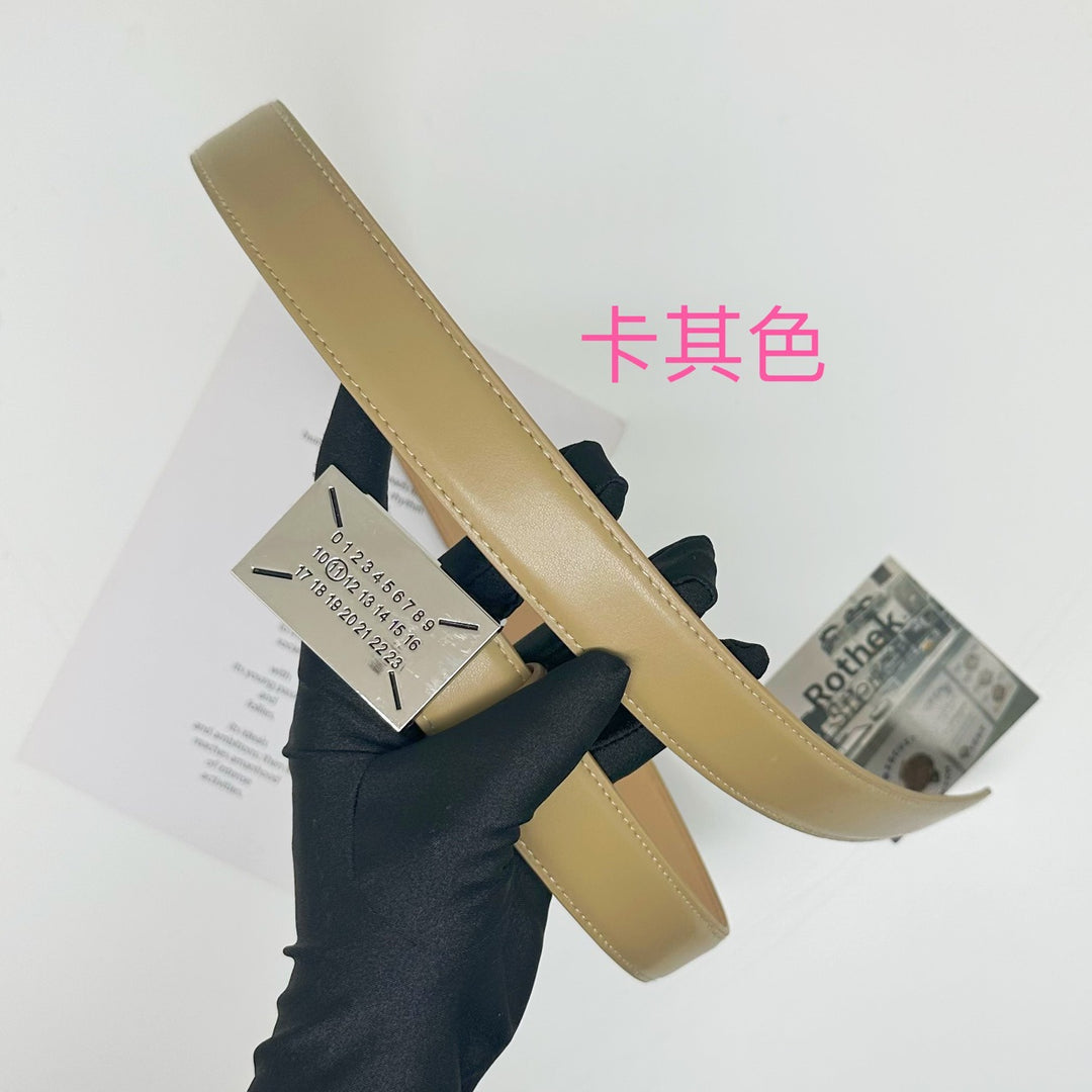 Minimalist Versatile Number Plate Belt with Flat Buckle