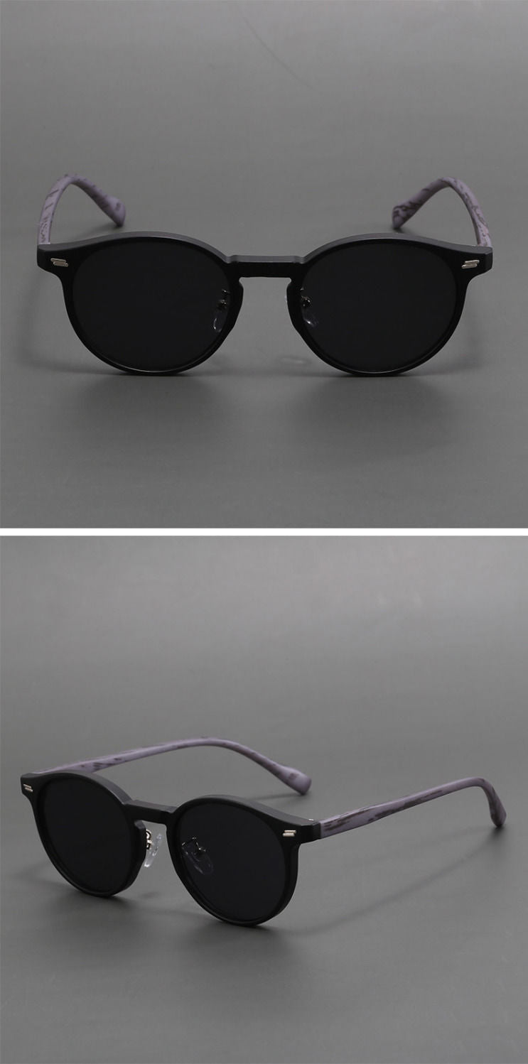 Frosted round frame sunglasses with fake wood frames