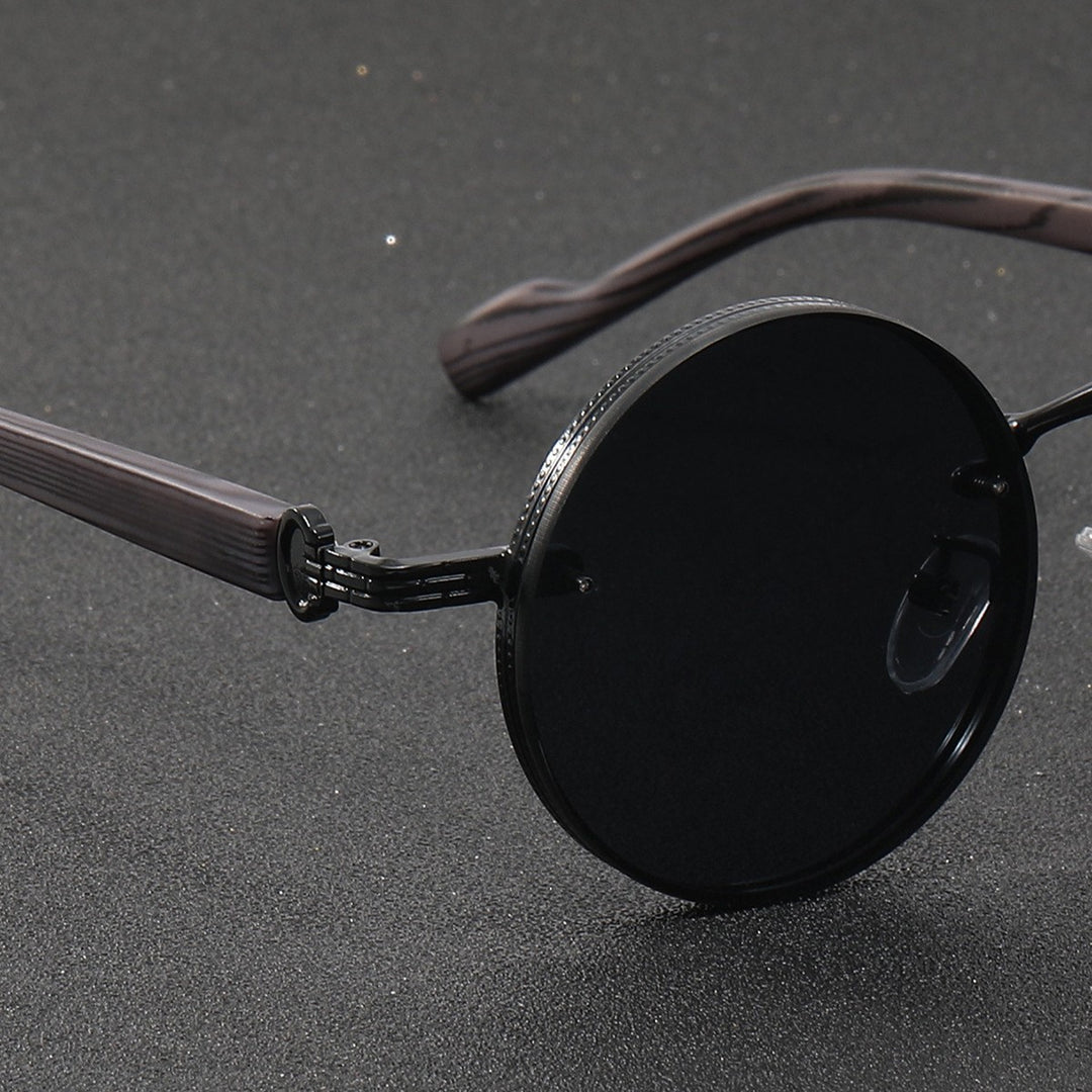 Retro round punk metal sunglasses with wood grain temples