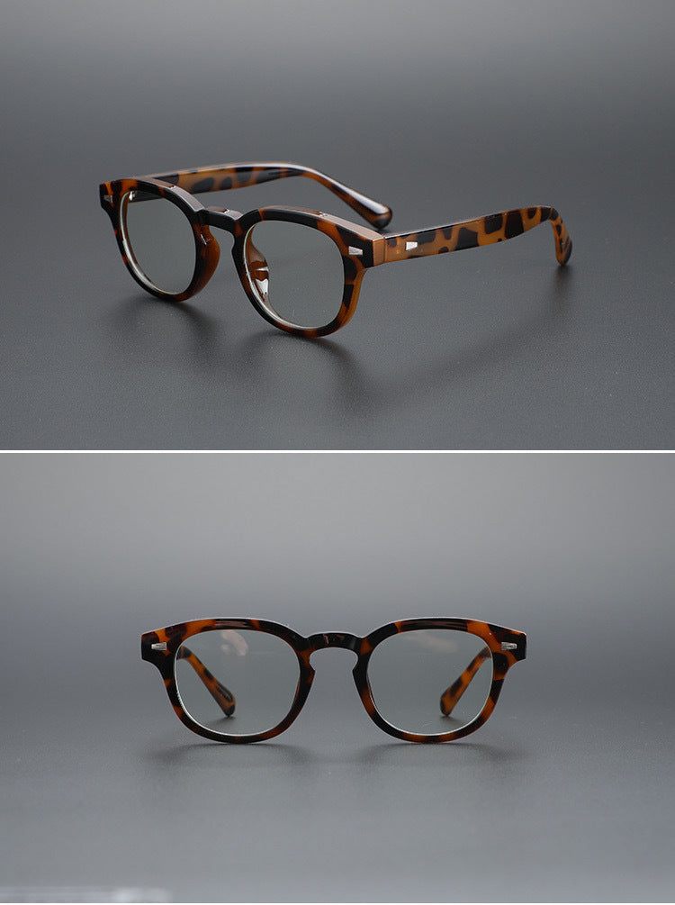 Thick-rimmed round transparent glasses