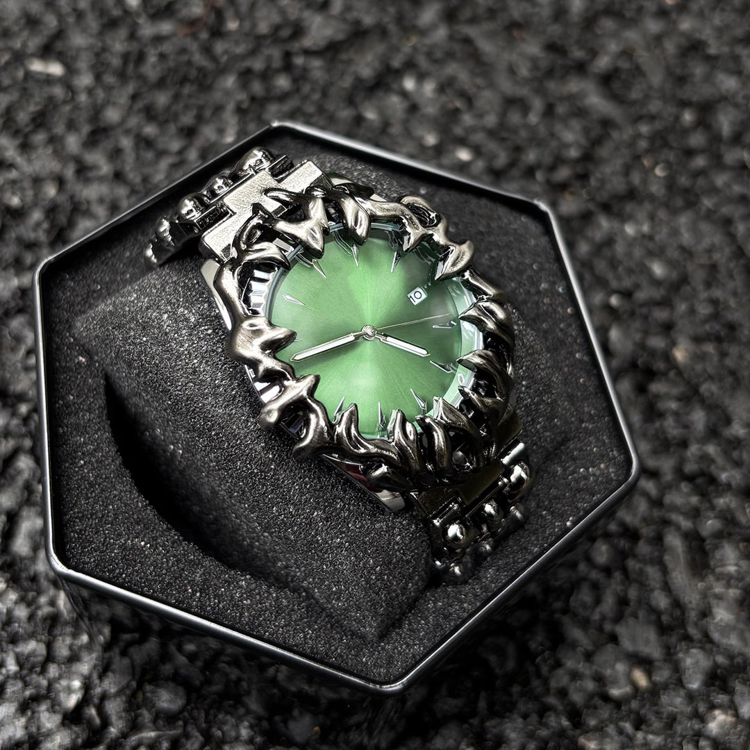 Y2K Vintage Shaped Claw Watch