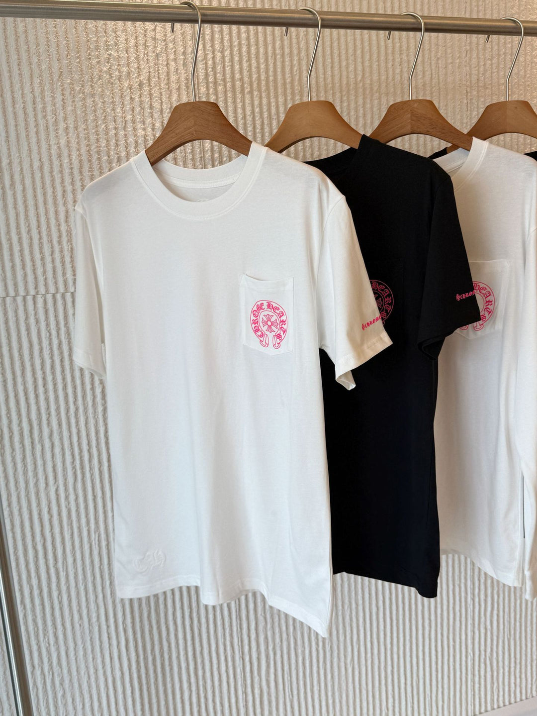 Chrome Hearts Pink Horseshoe Flower Sleeve Print T-Shirt