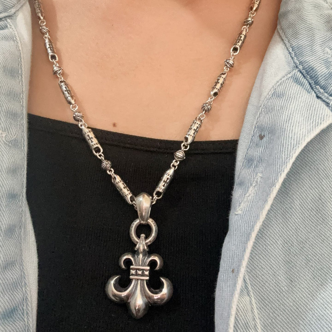 Chrome Hearts-Style Anchor Necklace A Versatile Accessory