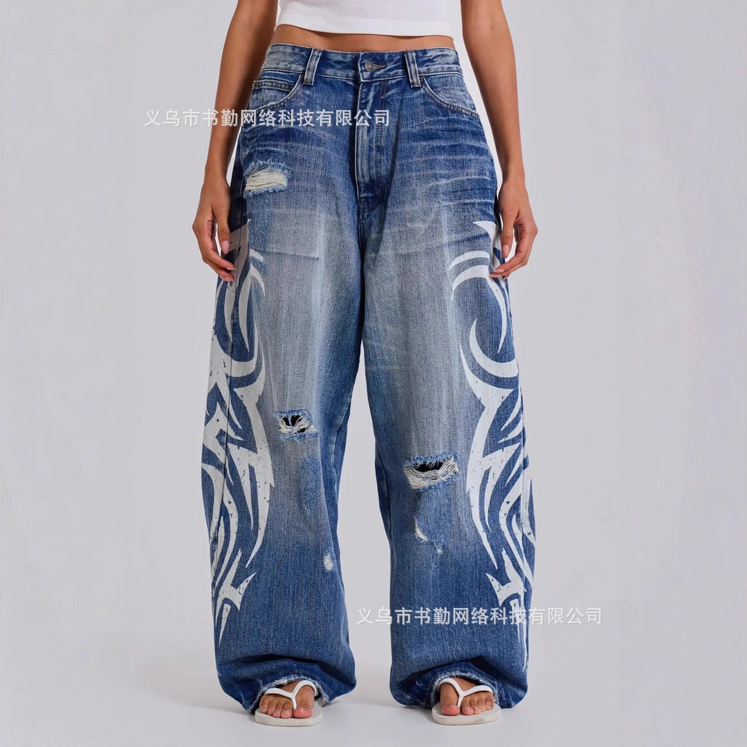 Graphic print washed denim jeans for sexy girls.