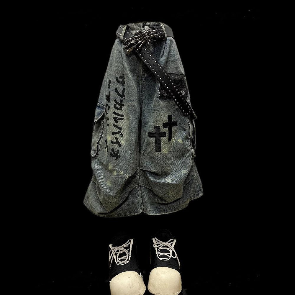 Dark Wasteland-Style Cropped Denim Jeans with Pleats and Patches