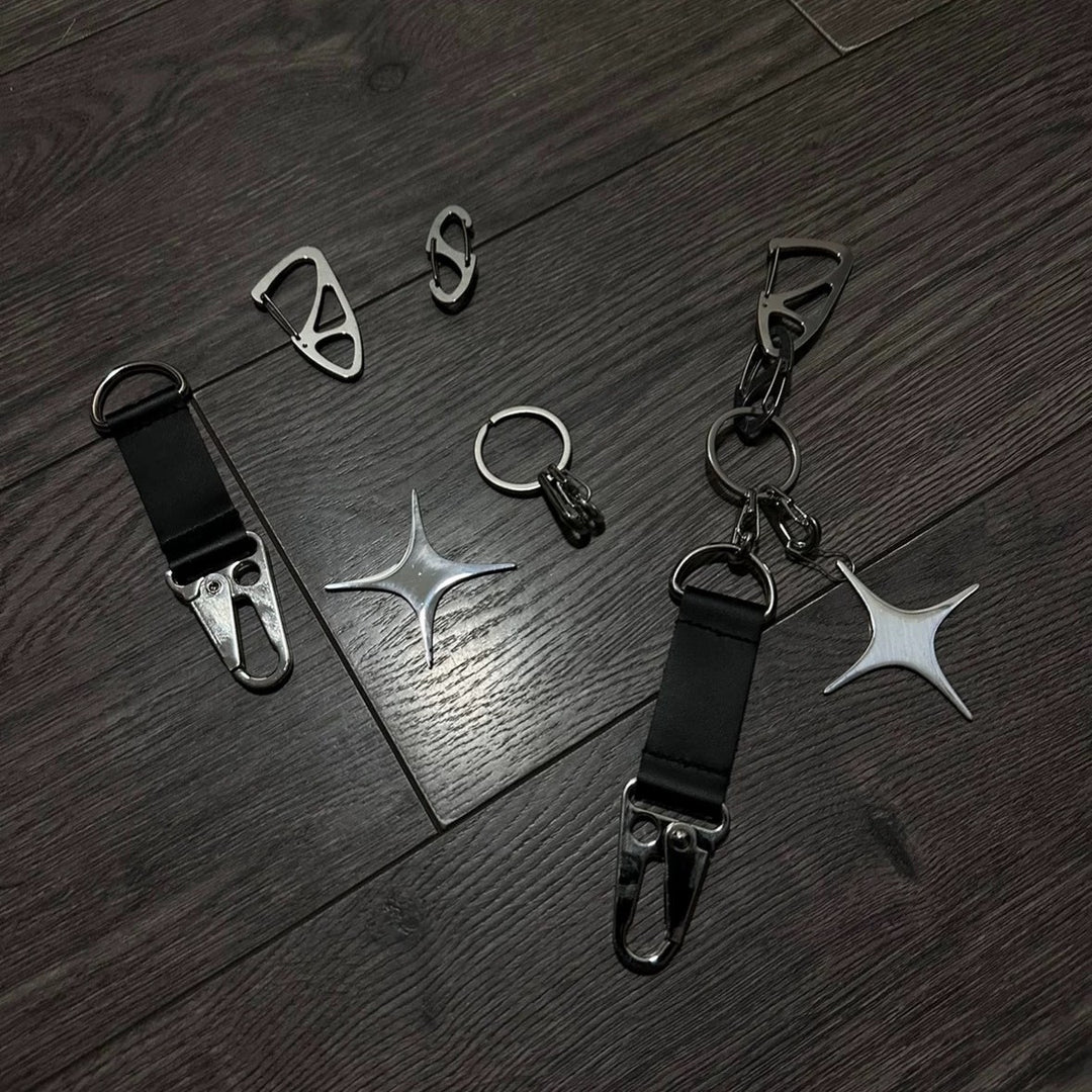 Metal Star Keychain with Eagle-Claw Clasp