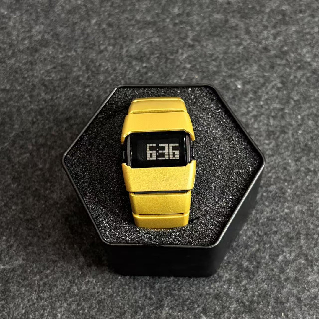 Y2K Vintage-Style "Irregular" Wristwatch