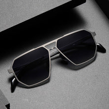 Photochromic polarized sunglasses slimming for large faces