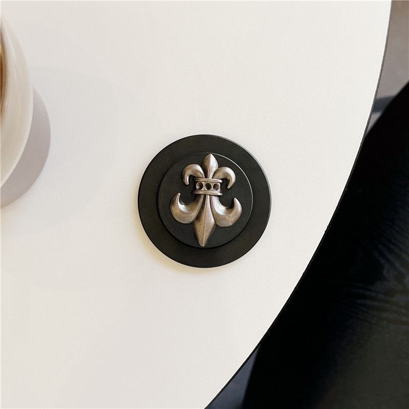 Chrome Hearts Cross & Circular Pattern Magnetic Stand