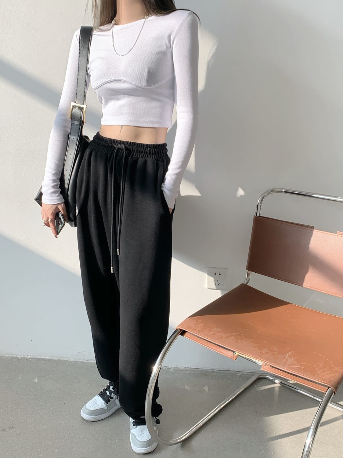 T-Shirt Frauen Design Brusttyp Crop Tops Herbst neue dünne lange Ärmel
