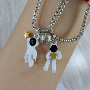 2Pcs Magnetische Paar Halskette Astronaut Anhänger Herz Stern Choker Valentinstag Geschenk