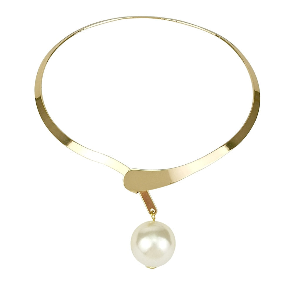 Collana di perle a onda d'acqua per donna Collana con colletto a forma geometrica in metallo grande e affascinante