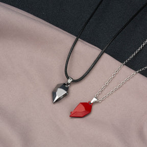 2Pcs Punk Heart Pendant Couple Necklace Lover Distance Faceted Magnetic Necklace