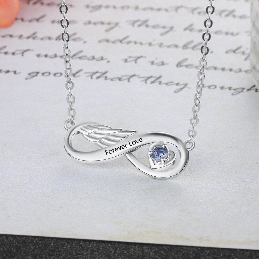 Collana personalizzata con ciondolo con nome in pietra portafortuna di Wing Infinity Relationship