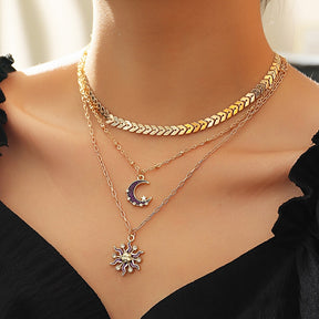 Water-wave Pearl Necklace For Women Charming Big Metal Geometric Statement Collar Necklace