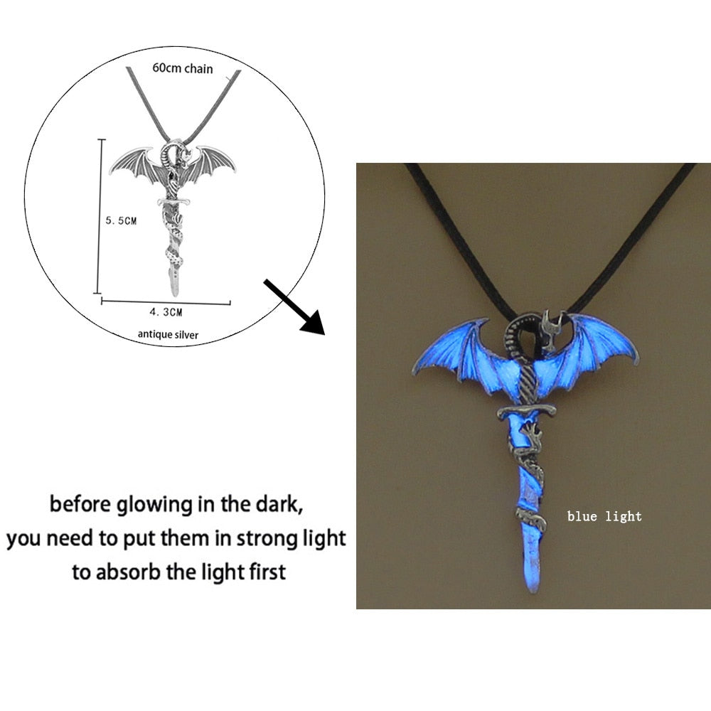 Collana drago luminoso Fluorescenza notturna incandescente Collana placcata argento che si illumina al buio